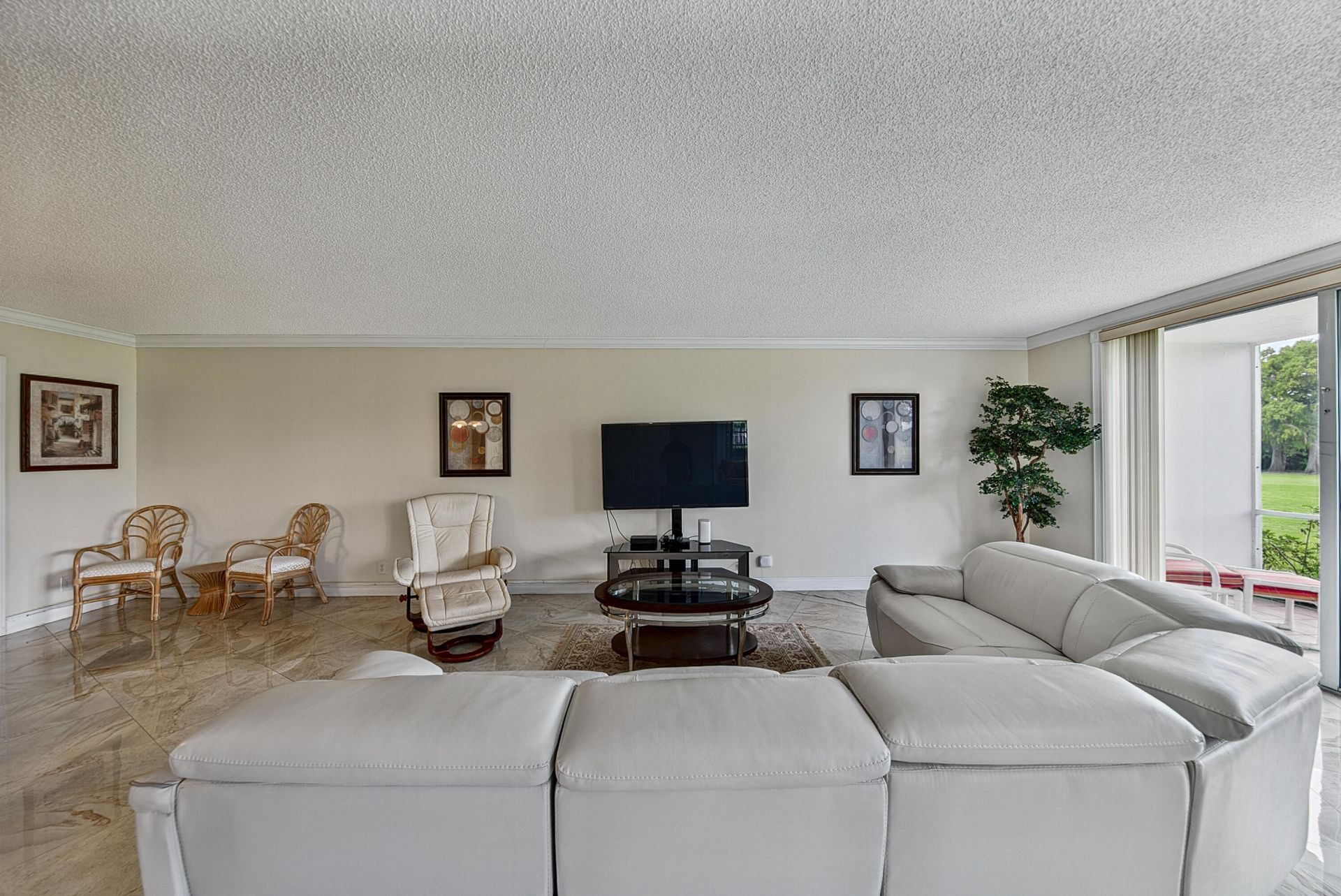 4020 W Palm Aire Drive, Unit 106, Pompano Beach, FL 33069 Photo