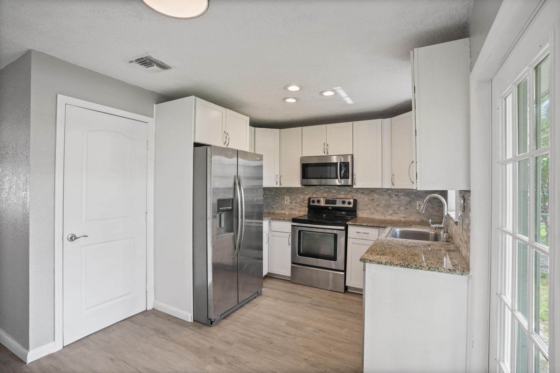 417 SW 8th Avenue, Delray Beach, FL 33444 Photo