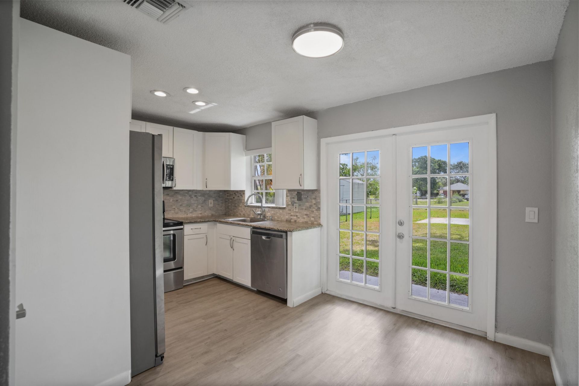 417 SW 8th Avenue, Delray Beach, FL 33444 Photo
