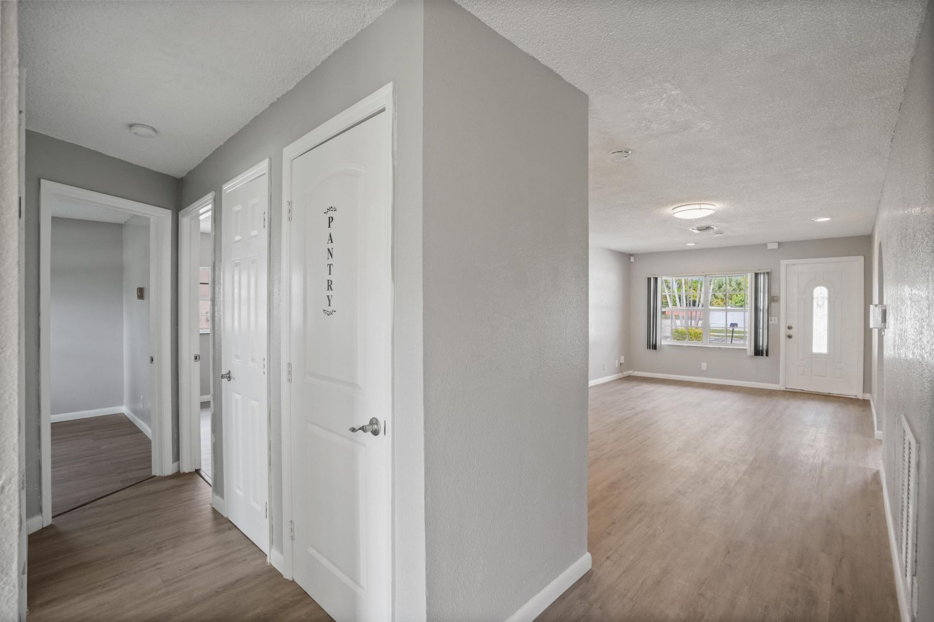 417 SW 8th Avenue, Delray Beach, FL 33444 Photo