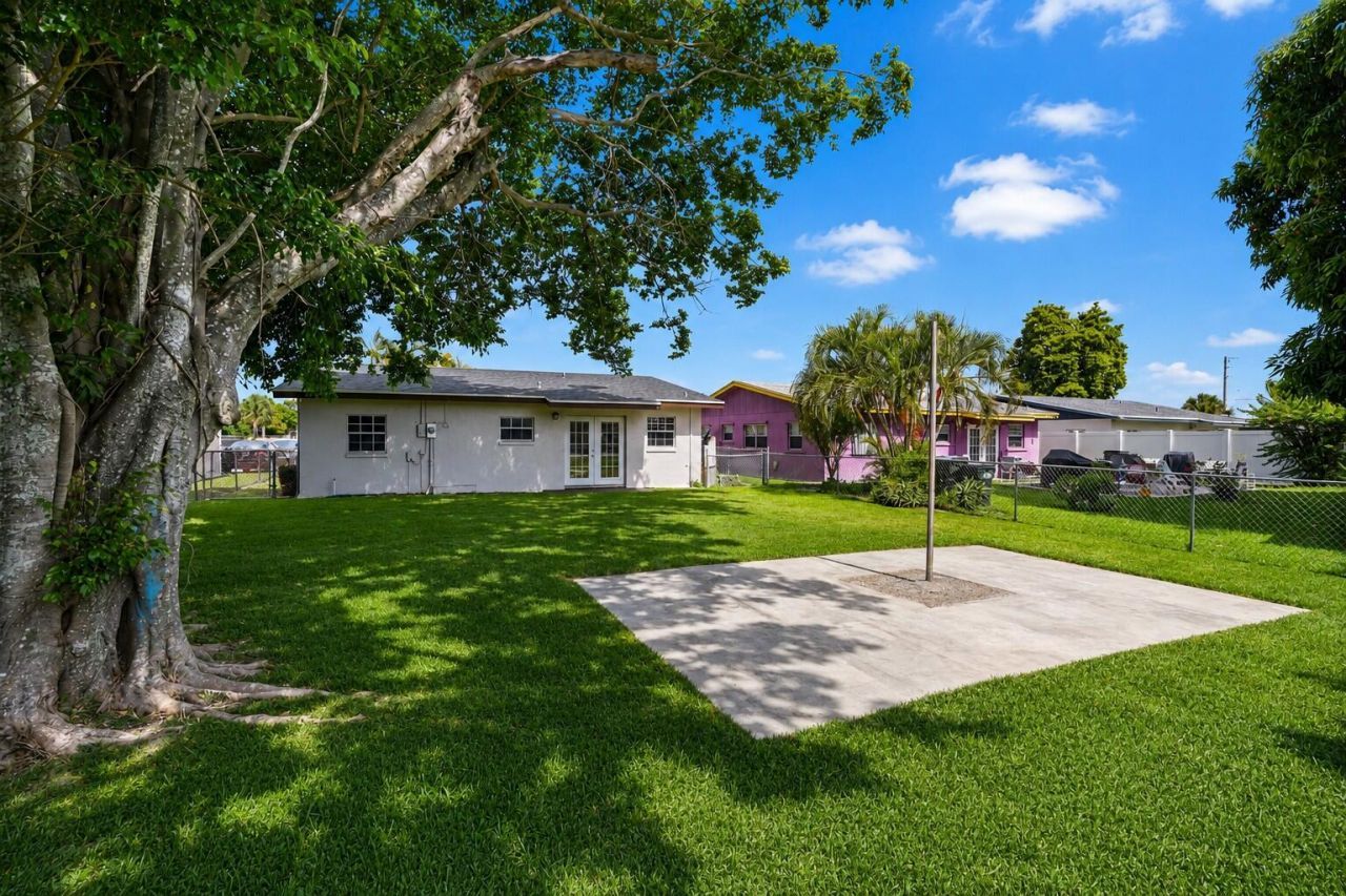 417 SW 8th Avenue, Delray Beach, FL 33444 Photo