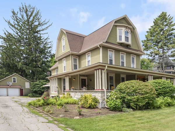 1406 Indiana Avenue , La Porte, IN 46350