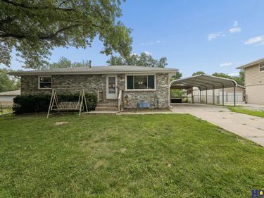 1541 Manatt Street, Lincoln, NE 68521