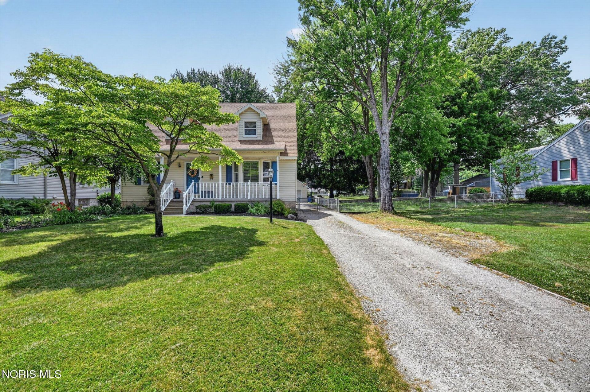 5247 Rowland Road, Toledo, OH 43613 Main Photo