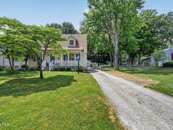 5247 Rowland Road, Toledo, OH 43613