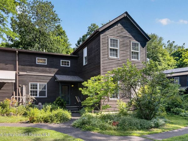 2 Cantines Island Lane, Saugerties, NY 12477
