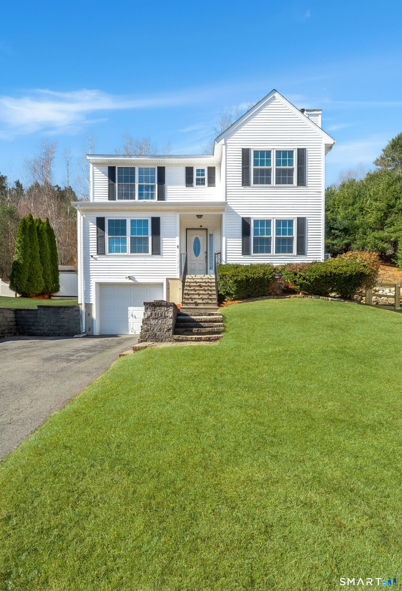 9 Ridge View, New Hartford, CT 06057 Main Photo