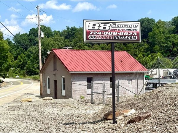 204 STATE ROUTE 88, Finleyville, PA 15332