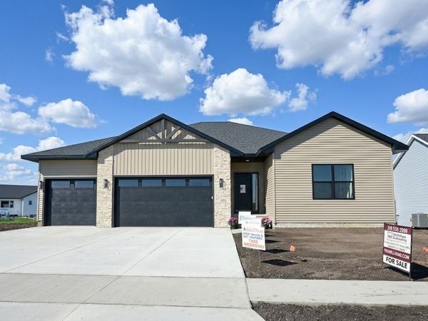 4114 Gemstone Road, Marion, IA 52302