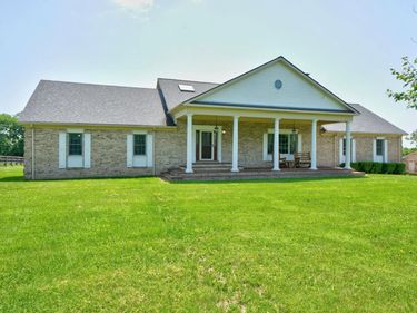 107 Squires Pointe Road, Paris, KY 40361