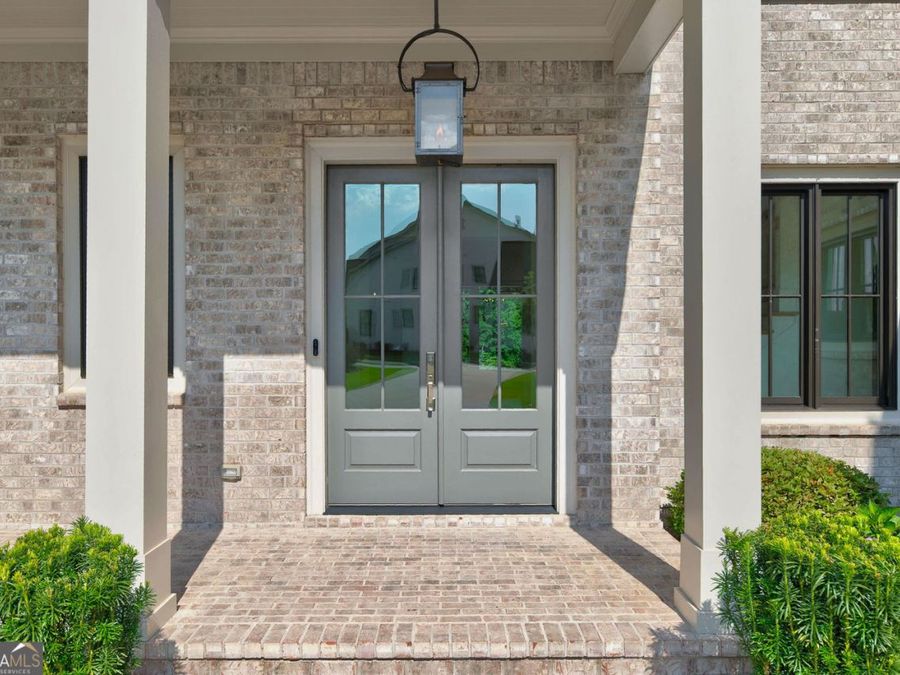 Property Image 100