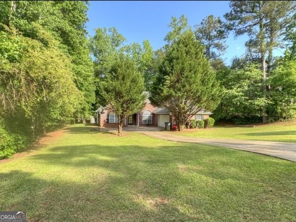 239 Old Pond Road, Lagrange, GA 30241