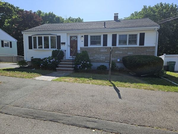 22 O'callaghan Way, Lynn, MA 01905