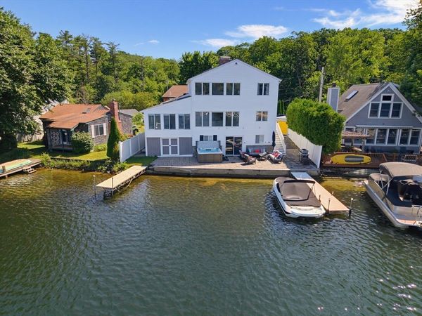 35 Jones St, Wrentham, MA 02093