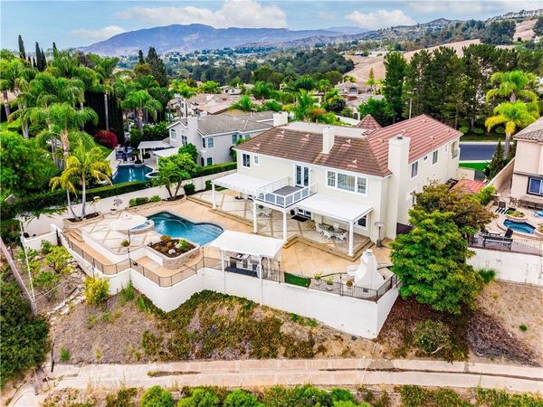 7801 E Bridgewood Drive E, Anaheim Hills, CA 92808
