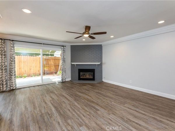 1741 Tustin Avenue, Unit 27, Costa Mesa, CA 92627