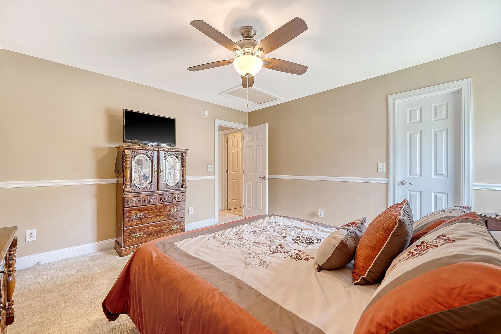115 Tuscany Court Photo 17