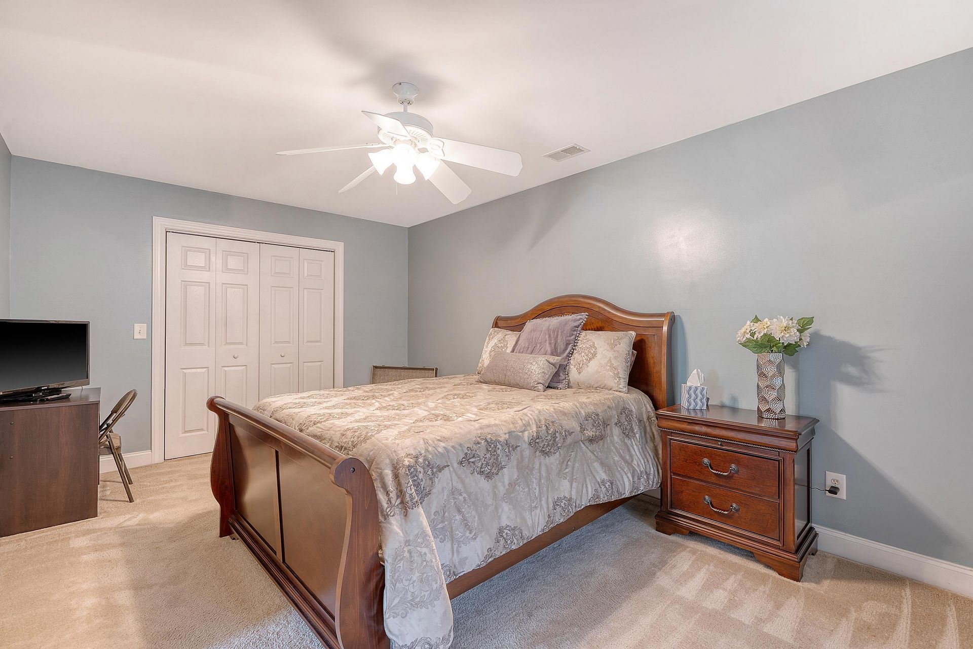 115 Tuscany Court Photo 18