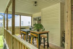 204 Cane Break Lane photo 4