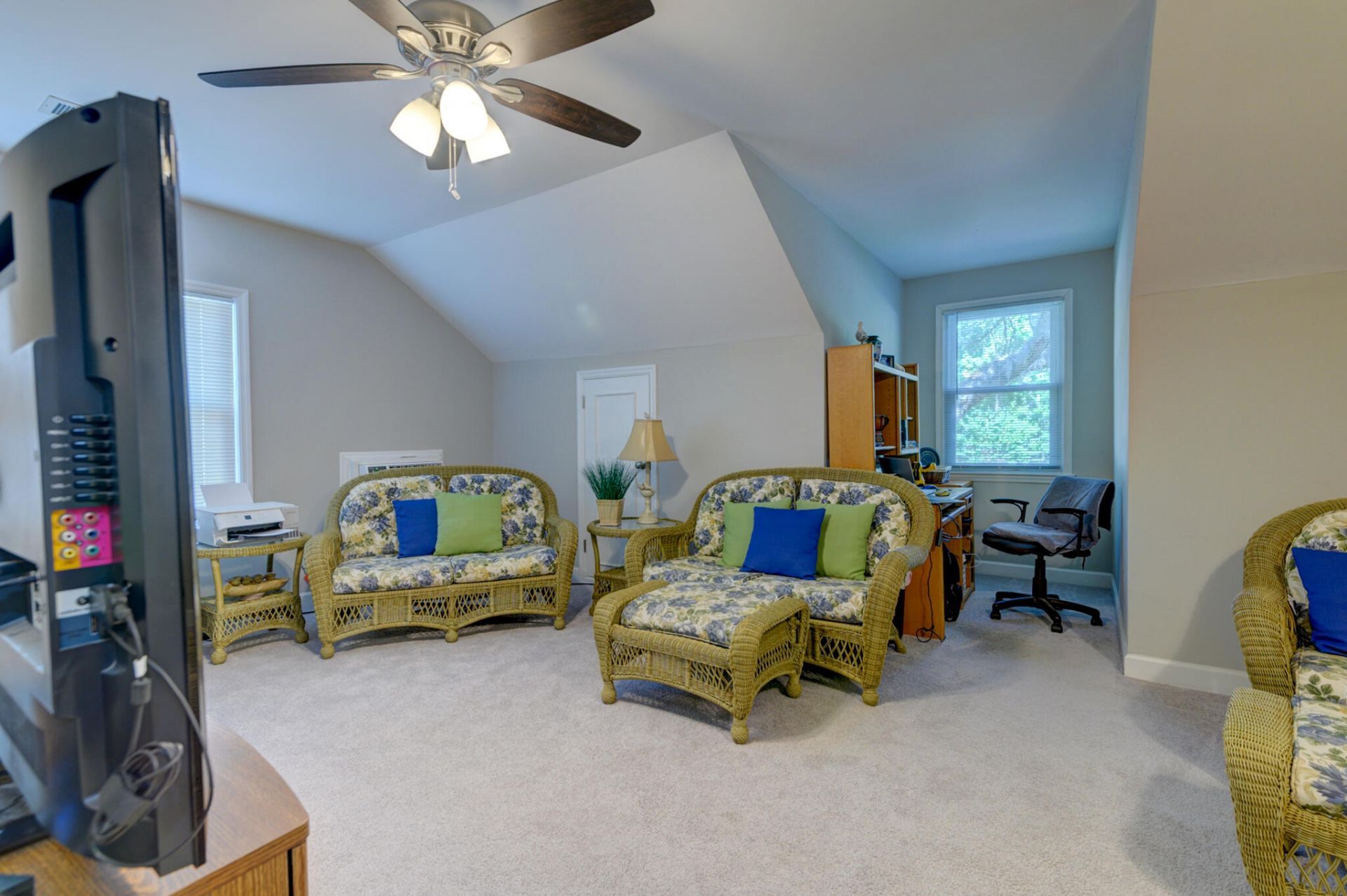 46 Hunters Forest Drive Photo 34