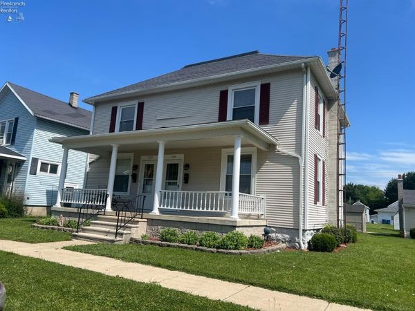 1002 Roosevelt Street, Fremont, OH 43420