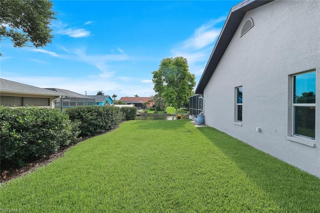 204 SE 20th Pl , Cape Coral, FL 33990 Photo