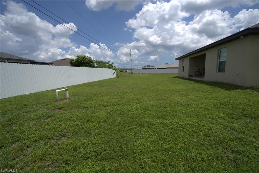 2119 NE 6th Pl, Cape Coral, FL 33909 Photo