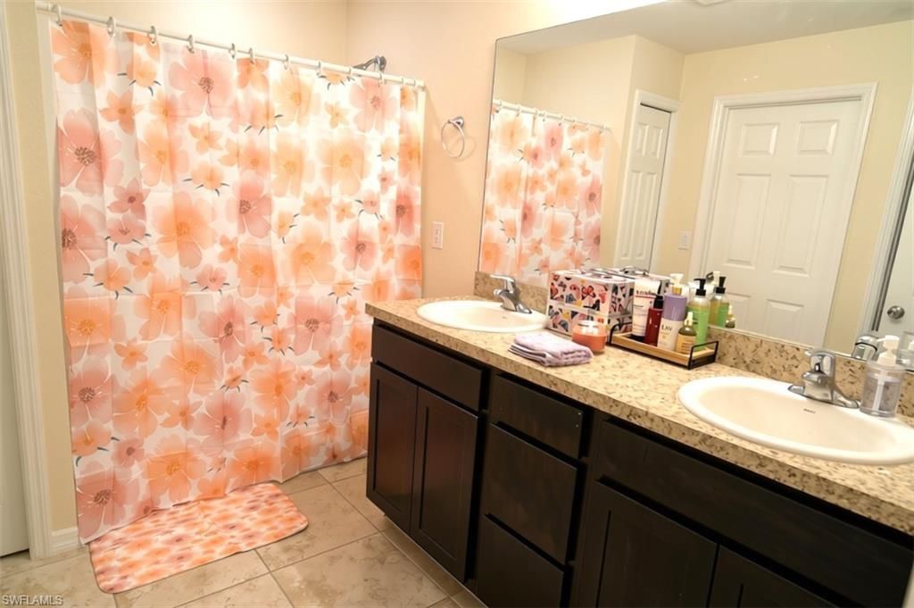 2119 NE 6th Pl, Cape Coral, FL 33909 Photo