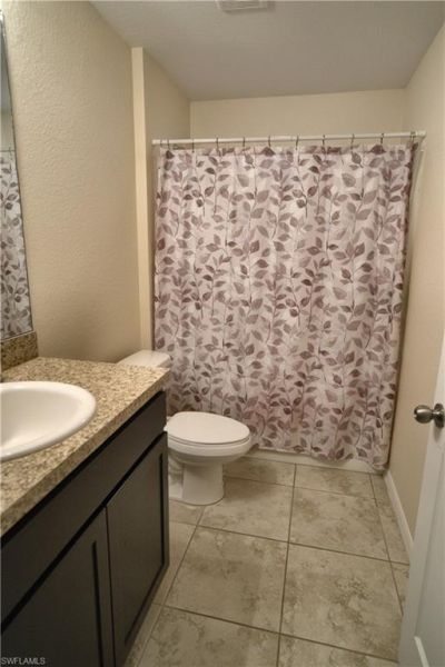 2119 NE 6th Pl, Cape Coral, FL 33909 Photo