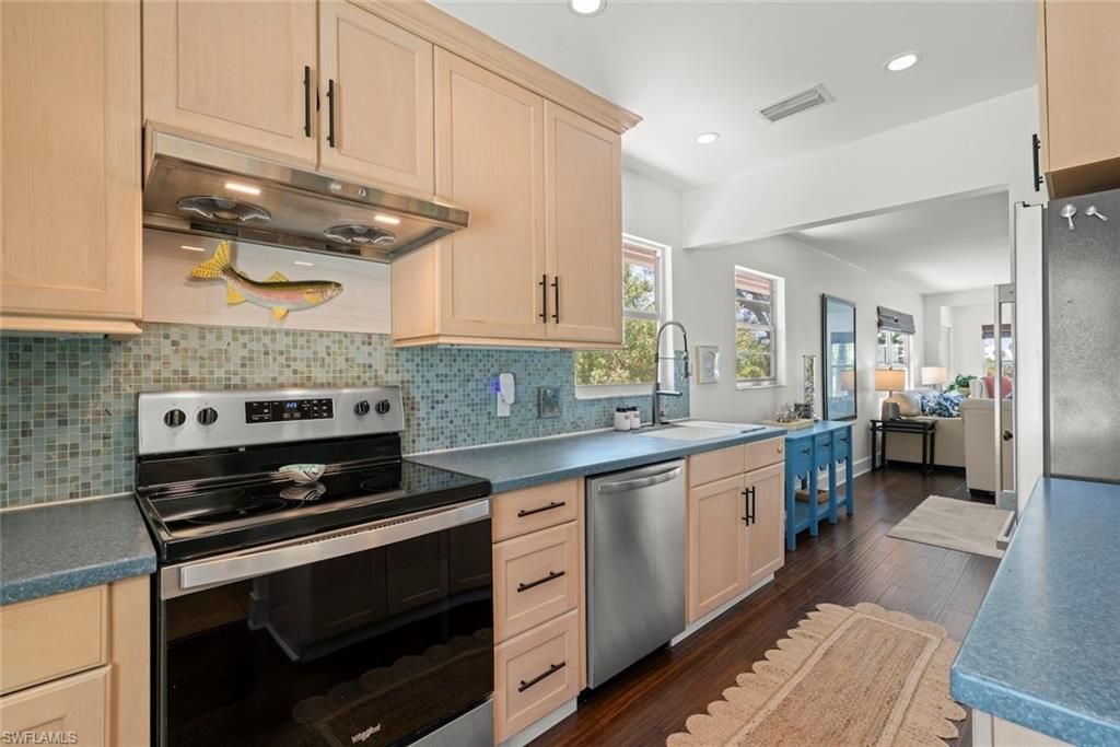 2539 Coconut Dr , Sanibel, FL 33957 Photo