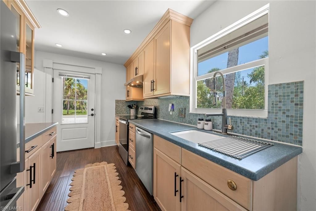 2539 Coconut Dr , Sanibel, FL 33957 Photo