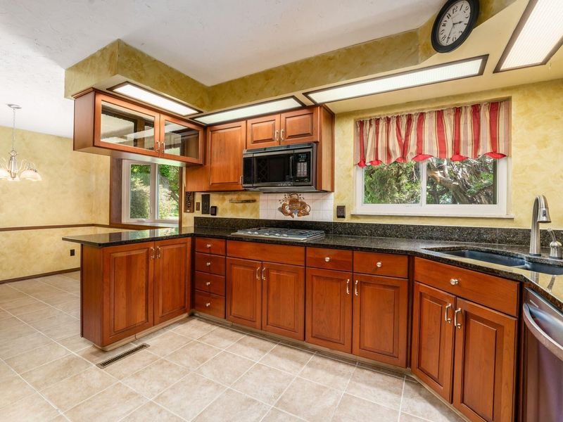 3419 Ridgewood Drive , Hilliard, OH 43026 Photo 29
