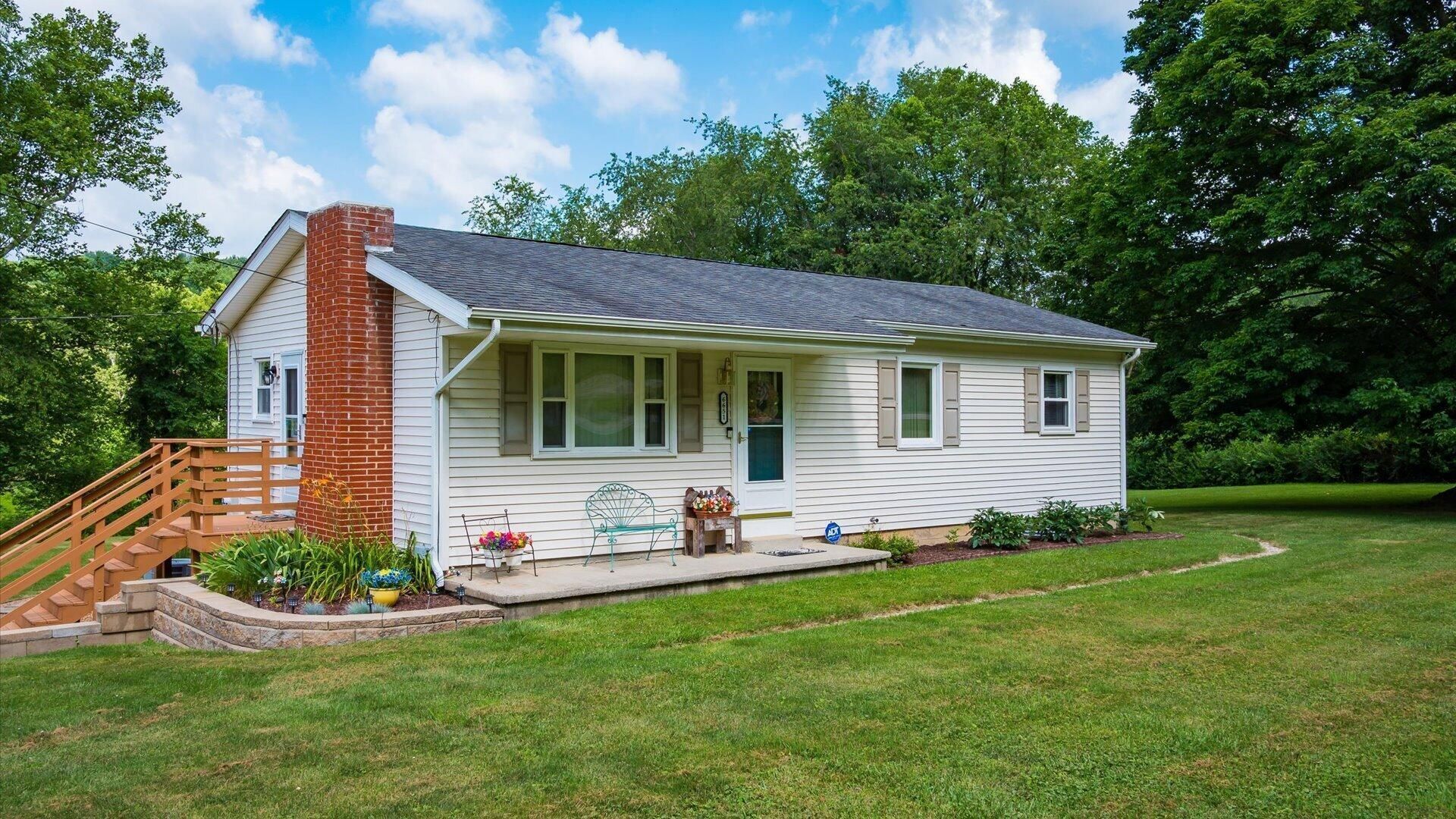 6651 Purity Road Ne, Saint Louisville, OH 43071 Main Photo