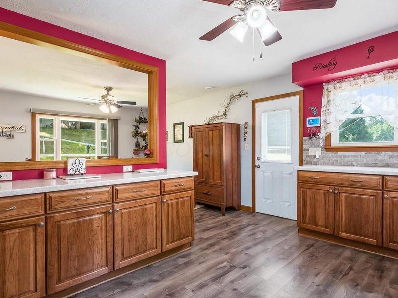 6651 Purity Road NE, Saint Louisville, OH 43071 Photo 5