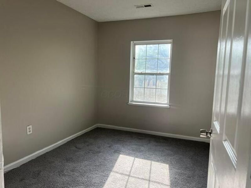 2854 E 11th Avenue, Columbus, OH 43219 Photo 6