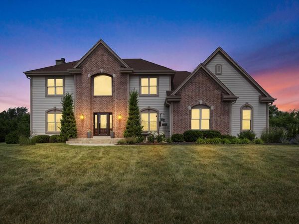 N73W28840 Bark River ROAD, Hartland, WI 53029