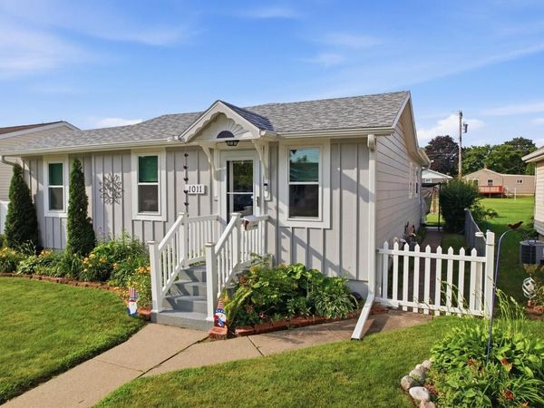 1011 5th STREET E, Winona, MN 55987