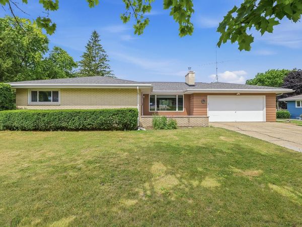 872 S Park AVENUE, Fond Du Lac, WI 54935