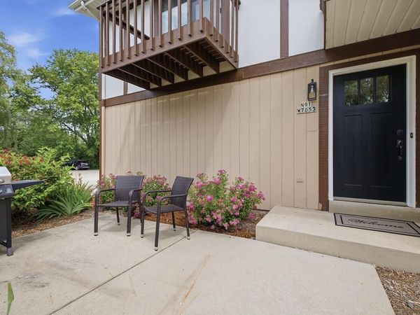 N91W7053 Evergreen COURT, Cedarburg, WI 53012