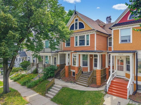 1924 N Oakland AVENUE, Unit 1926, Milwaukee, WI 53202