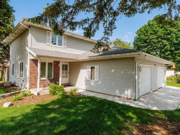 716 Fox LANE, Waterford, WI 53185