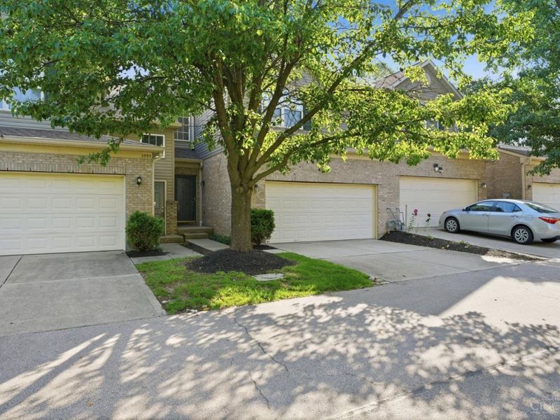 3793 Thorngate Drive, Mason, OH 45040 Photo 2
