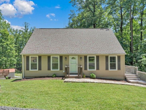 7611 Wineberry TRL , Roanoke, VA 24018