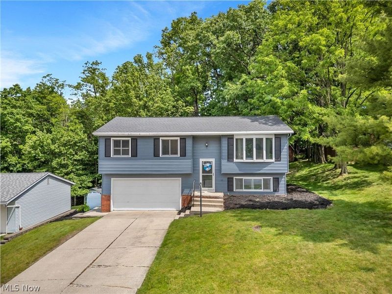 9412 Munich Drive, Parma, OH 44130 Photo 1