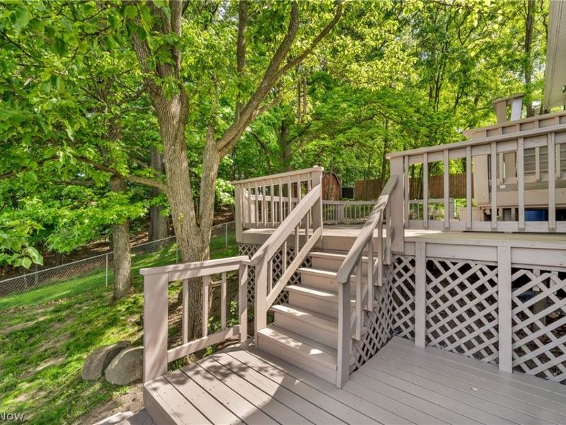 9412 Munich Drive, Parma, OH 44130 Photo 32