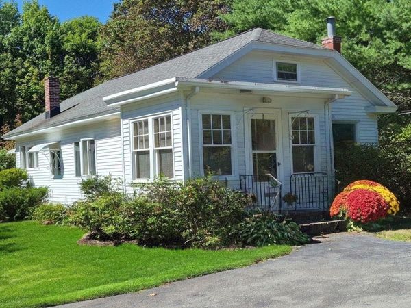 1106 Chase Road, Veazie, ME 04401
