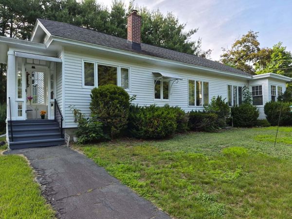 1106 Chase Road , Veazie, ME 04401