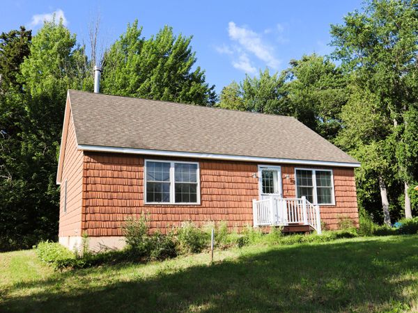 19 Henderson Street , Jackman, ME 04945