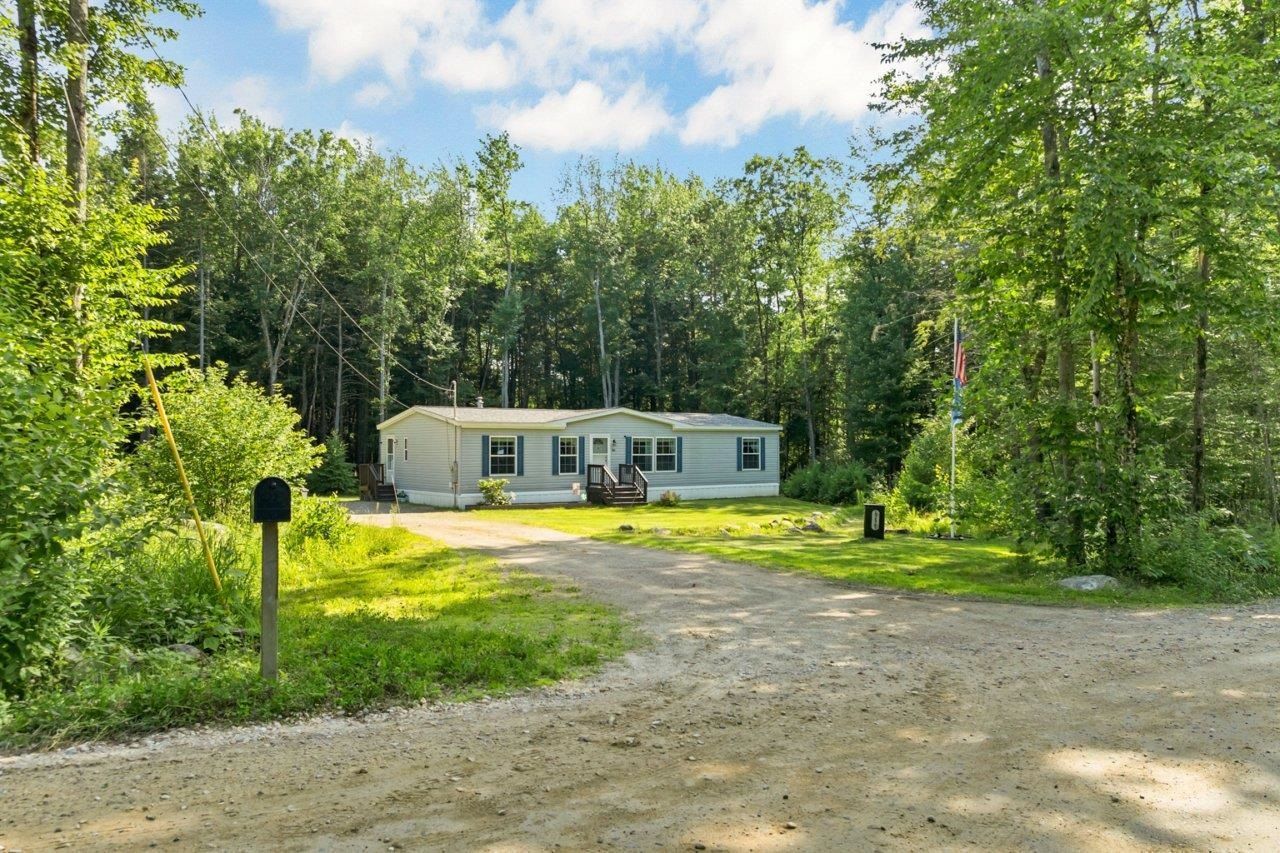 954 Ten Rod Road, Farmington, NH 03835 Main Photo