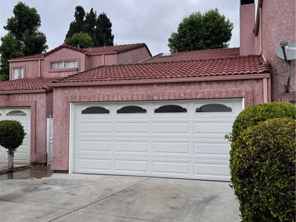 171 Racquet Club Drive, Compton, CA 90220